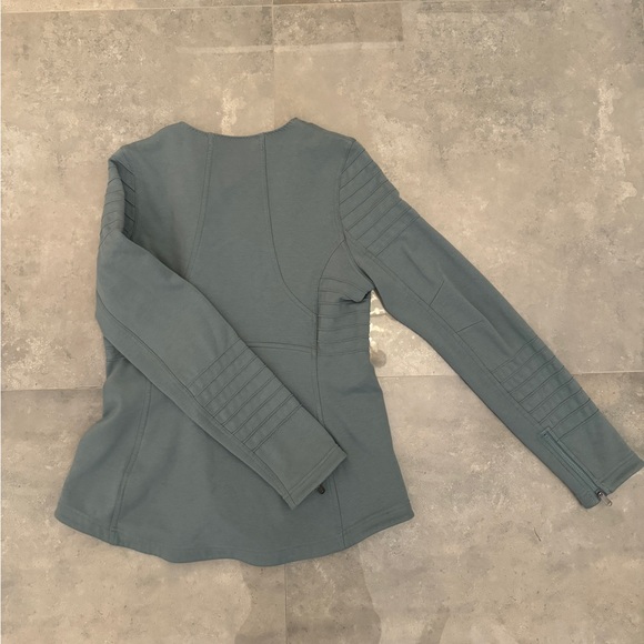 Athleta Women’s Moto Asymmetric Full Zip Jacket Size M - Picture 9 of 9